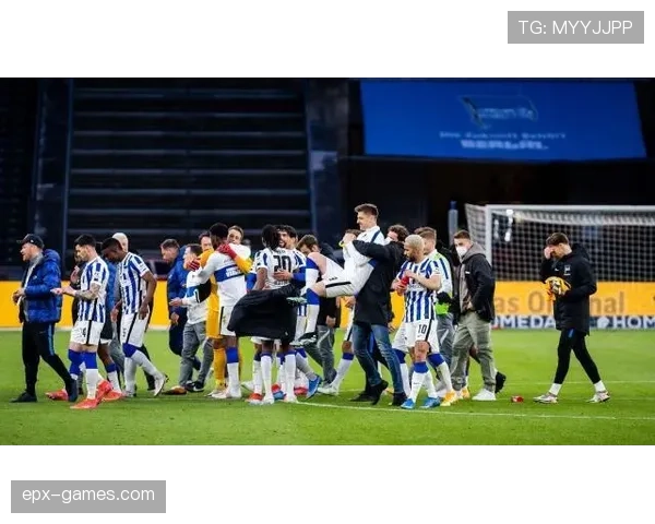 弗赖堡高压逼抢体系奏效，战术升级助力球队状态强势回暖